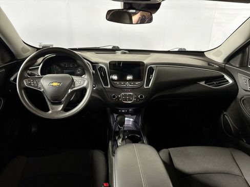 Used 2023 Chevrolet Malibu LT image 12