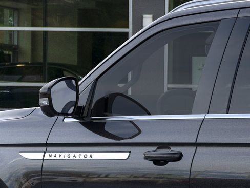 New 2026 Lincoln Navigator Reserve AWD/4WD image 20