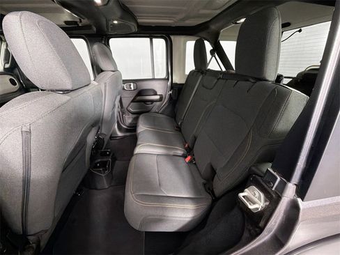 Used 2024 Jeep Wrangler Sahara image 23