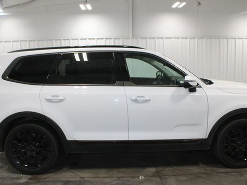 Used 2021 Kia Telluride EX w/ EX Premium Package AWD/4WD image 11