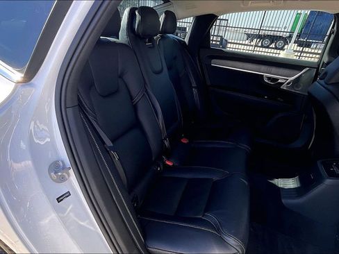 Certified 2023 Volvo S90 T8 Ultimate image 35