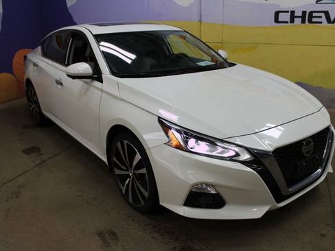 Used 2022 Nissan Altima 2.5 Platinum AWD/4WD image 4