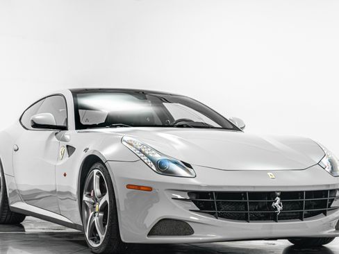Used 2014 Ferrari FF AWD/4WD image 3