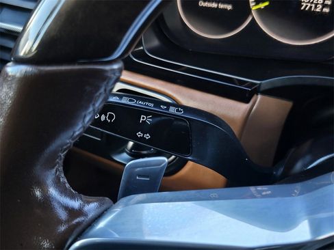 Used 2023 Porsche Cayenne Platinum Edition w/ Premium Package Plus (PIA) image 40