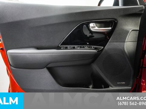 Used 2022 Kia Niro Touring Special Edition image 46