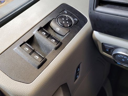 Used 2018 Ford F150 XL w/ Equipment Group 101A Mid RWD image 27