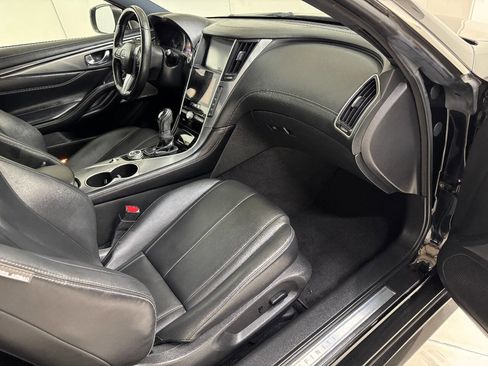 Used 2019 INFINITI Q60 3.0t Luxe image 19