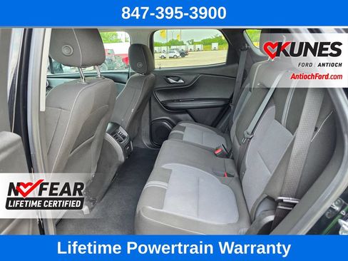 Used 2025 Chevrolet Blazer LT FWD image 21