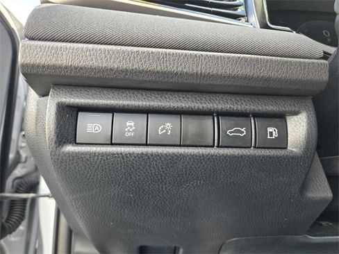 Used 2025 Toyota Camry LE image 23