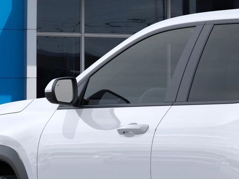 New 2026 Chevrolet Equinox LT image 16