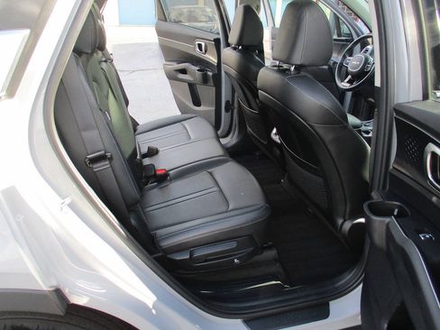 Used 2024 Kia Sorento S w/ Panoramic Sunroof Package AWD/4WD image 27