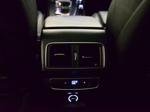 Used 2018 Audi SQ5 Prestige w/ Prestige Package image 24