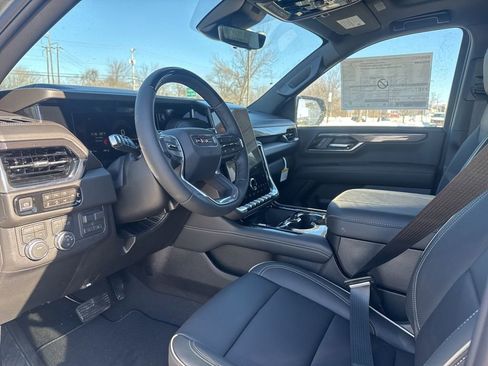 New 2026 GMC Yukon XL Elevation w/ Elevation Premium Package image 15