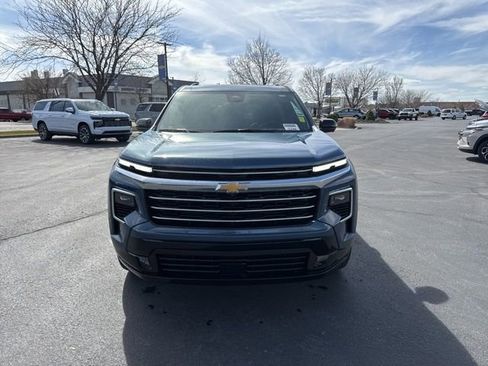 New 2026 Chevrolet Traverse High Country AWD/4WD image 2
