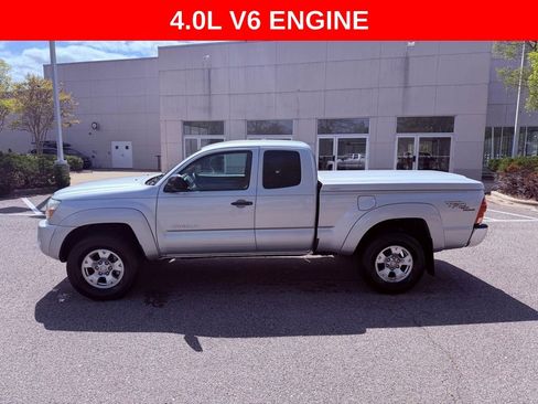 Used 2007 Toyota Tacoma PreRunner image 4