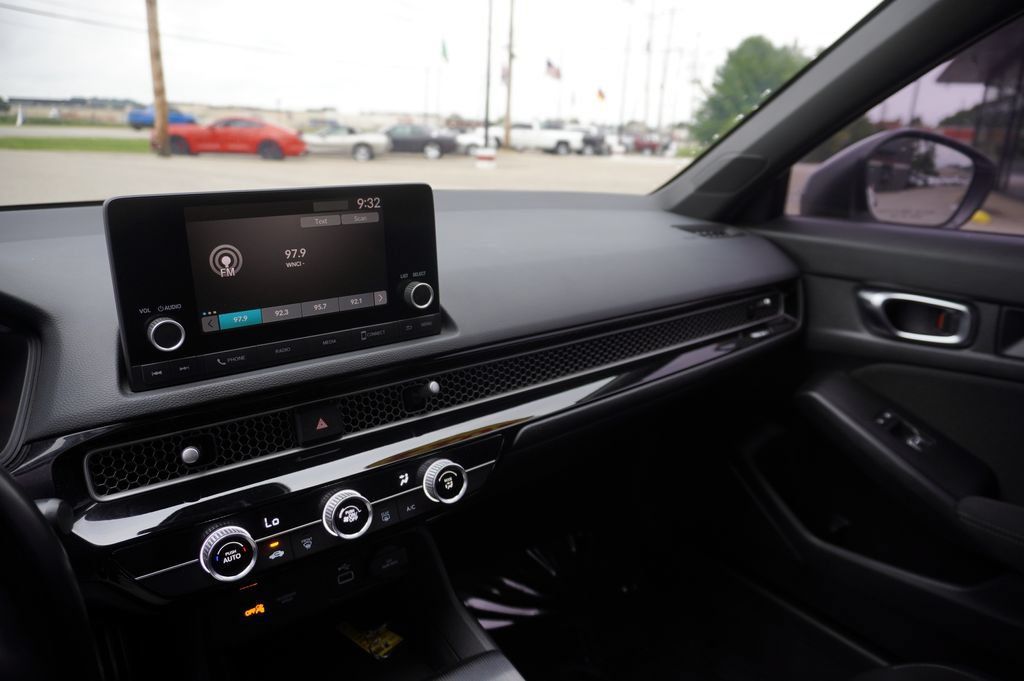 Used 2022 Honda Civic Sport image 19