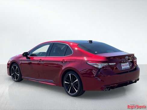 Certified 2018 Toyota Camry XSE w/ Driver Assist Package FWD image 4