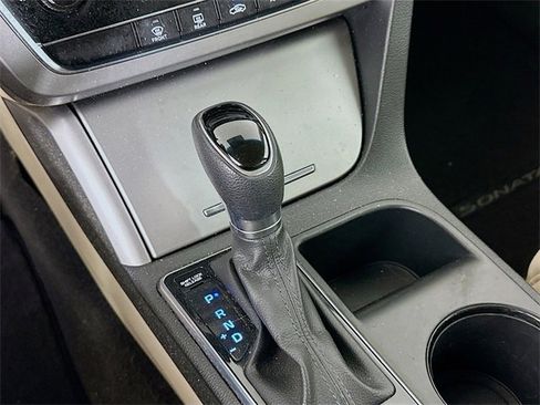 Used 2017 Hyundai Sonata Sport w/ Cargo Package image 16