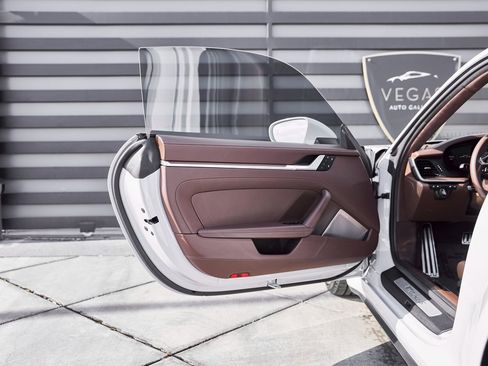 Used 2024 Porsche 911 Turbo S image 25