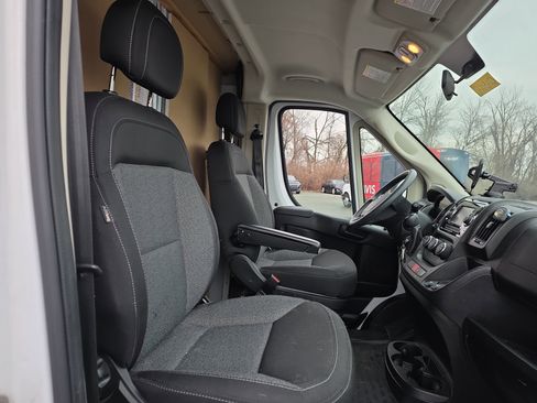 Used 2021 RAM ProMaster 2500 image 9
