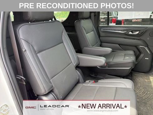 Used 2024 GMC Yukon XL Denali w/ Denali Reserve Package AWD/4WD image 15