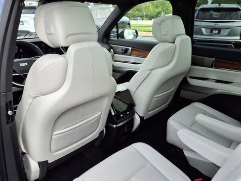 New 2026 Cadillac Vistiq Sport image 14