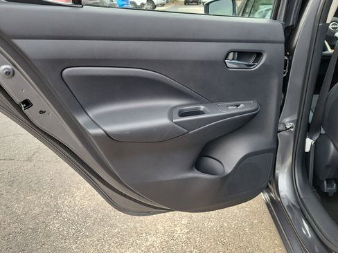 Certified 2025 Nissan Versa SV FWD image 10