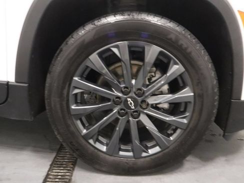 Used 2022 Chevrolet Traverse RS w/ LPO, Floor Liner Package AWD/4WD image 28