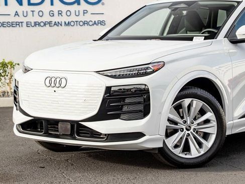 Certified 2025 Audi Q6 e-tron Premium Plus w/ Premium Plus image 2