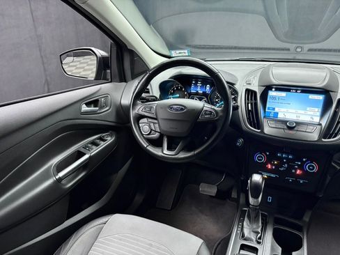 Used 2019 Ford Escape SE image 36