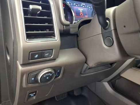 Used 2020 Ford Expedition XLT w/ Equipment Group 202A RWD image 18