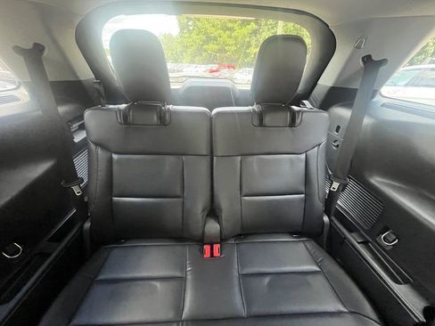 Used 2021 Ford Explorer XLT w/ Equipment Group 202A AWD/4WD image 35
