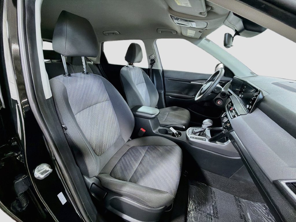 Used 2025 Kia Seltos LX AWD/4WD image 27