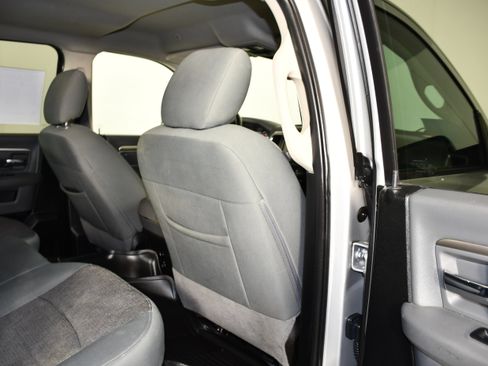 Used 2017 RAM 1500 Big Horn AWD/4WD image 45