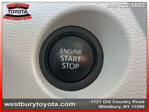 Used 2024 Toyota Corolla Cross LE w/ Moonroof Package image 30