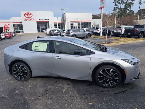 New 2026 Toyota Prius XSE image 5