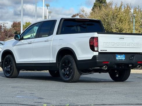 New 2026 Honda Ridgeline Black Edition image 6