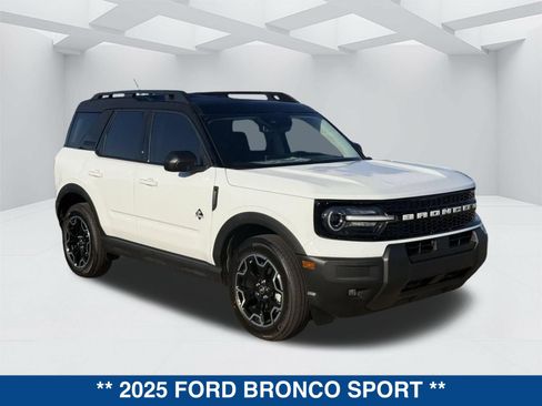 New 2025 Ford Bronco Sport Outer Banks AWD/4WD image 2