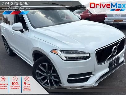 Used 2019 Volvo XC90 T5 Momentum w/ Multimedia Package