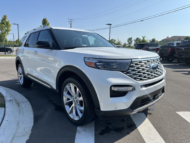 Certified 2023 Ford Explorer Platinum w/ Technology Package AWD/4WD image 7