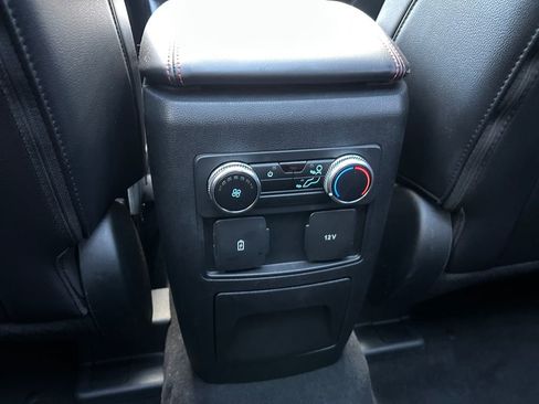 Used 2023 Ford Explorer ST-Line AWD/4WD image 37