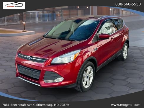 Used 2015 Ford Escape SE image 3