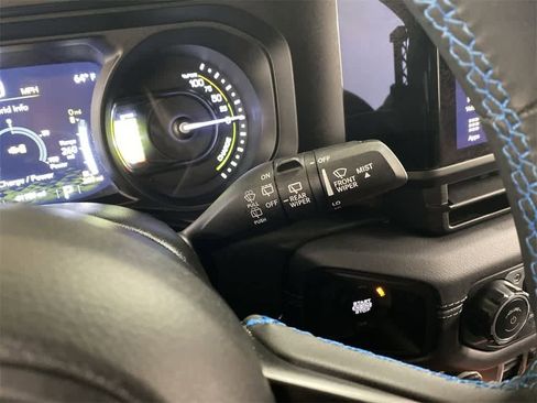 Used 2024 Jeep Wrangler Unlimited Rubicon 4xe image 23