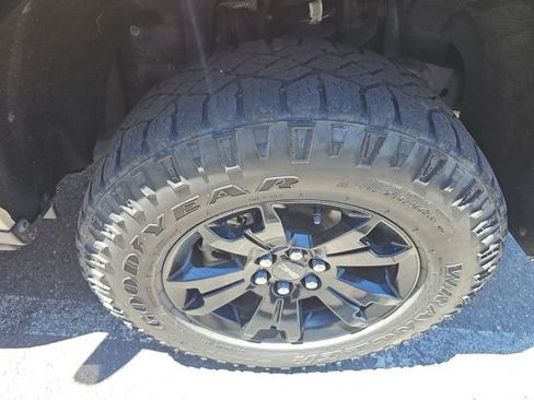 Used 2021 GMC Canyon AT4 AWD/4WD image 18