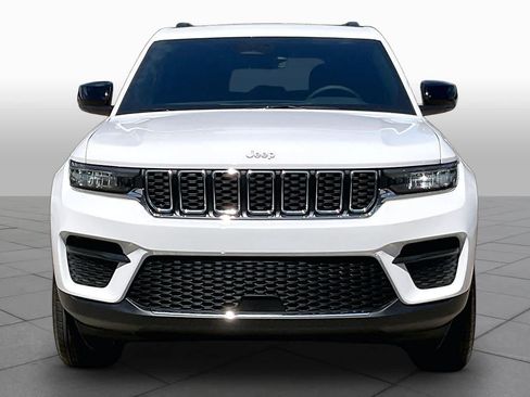 New 2026 Jeep Grand Cherokee Laredo AWD/4WD image 3