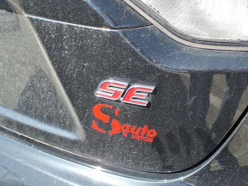 Used 2020 Toyota Corolla SE FWD image 8