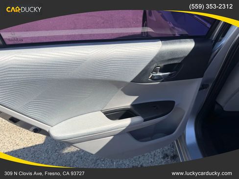 Used 2016 Honda Accord LX image 18