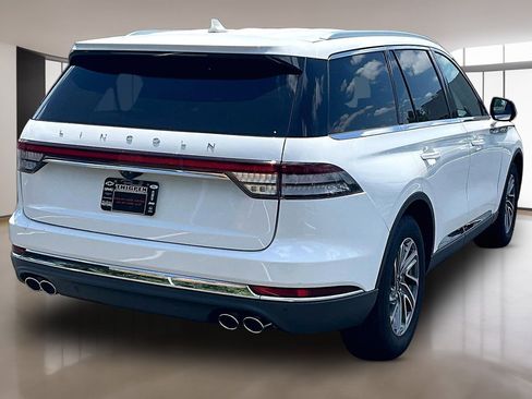 Used 2023 Lincoln Aviator 2WD image 6