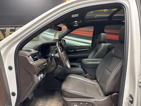 Used 2021 GMC Yukon XL Denali AWD/4WD image 4