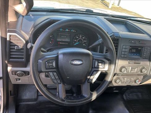 Used 2017 Ford F150 XL w/ Equipment Group 101A Mid image 10